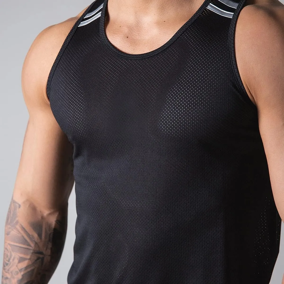 Mens Mesh Workout Lightweight Tank Tops Quick-Dry Training Vest Athletic Muscle Tank Tops for Men T47