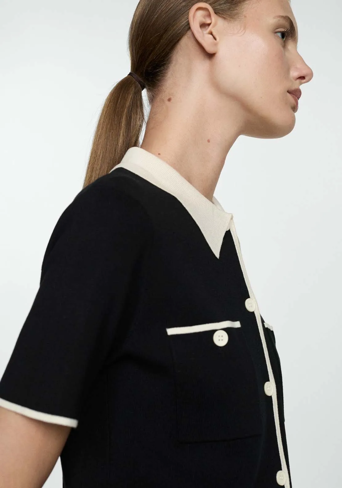 Short-sleeved cardigan with contrasting trims - Black