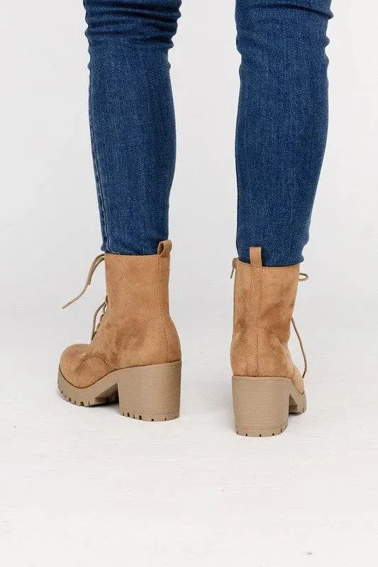 Stylish Winter Combat Boots with Fuzzy Lining
