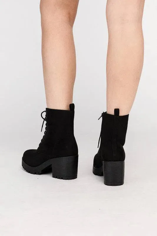 Stylish Winter Combat Boots with Fuzzy Lining