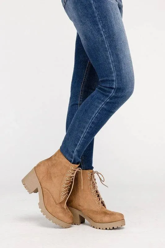 Stylish Winter Combat Boots with Fuzzy Lining