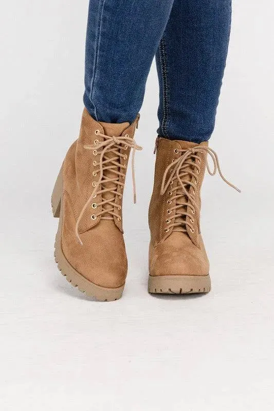 Stylish Winter Combat Boots with Fuzzy Lining
