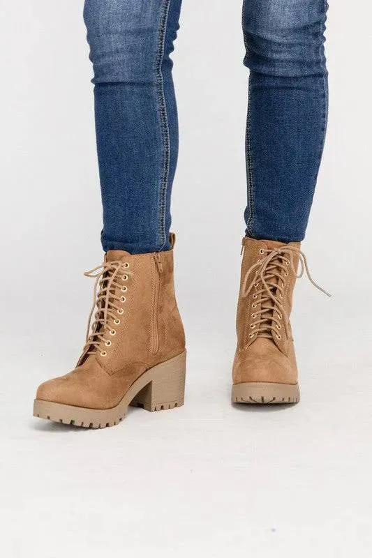 Stylish Winter Combat Boots with Fuzzy Lining