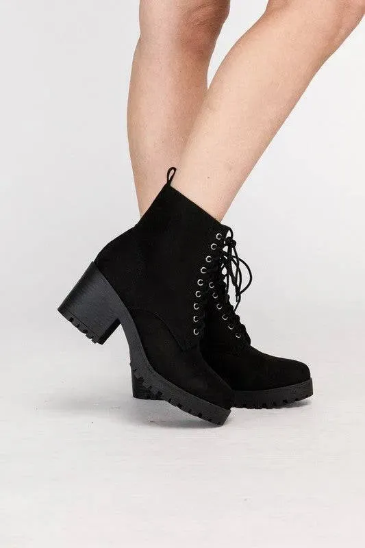 Stylish Winter Combat Boots with Fuzzy Lining