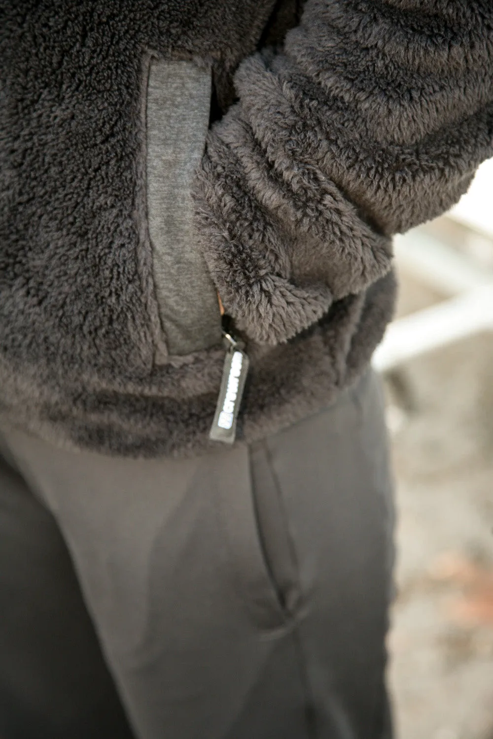 The Black Yeti Fleece (Women's)